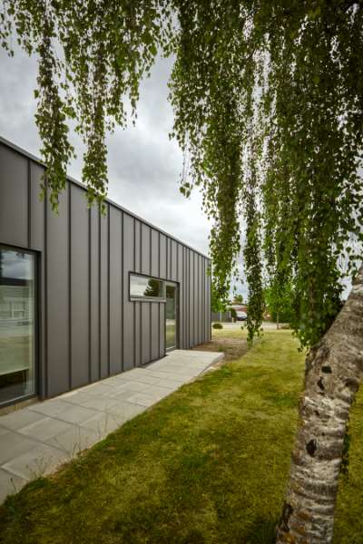 Stabile Stahlprofile beherbergen Physiotherapeuten, die Sie fit halten, Ranunkelvej 11A, 6900 Skjern, Dänemark